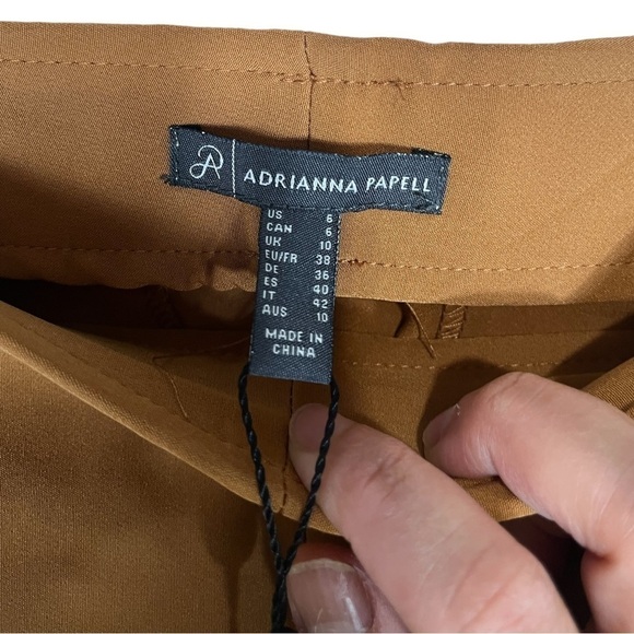 NWT Adriana Papell Stertch Crepe Pants Size 6 Brown Ankle - Picture 3 of 6